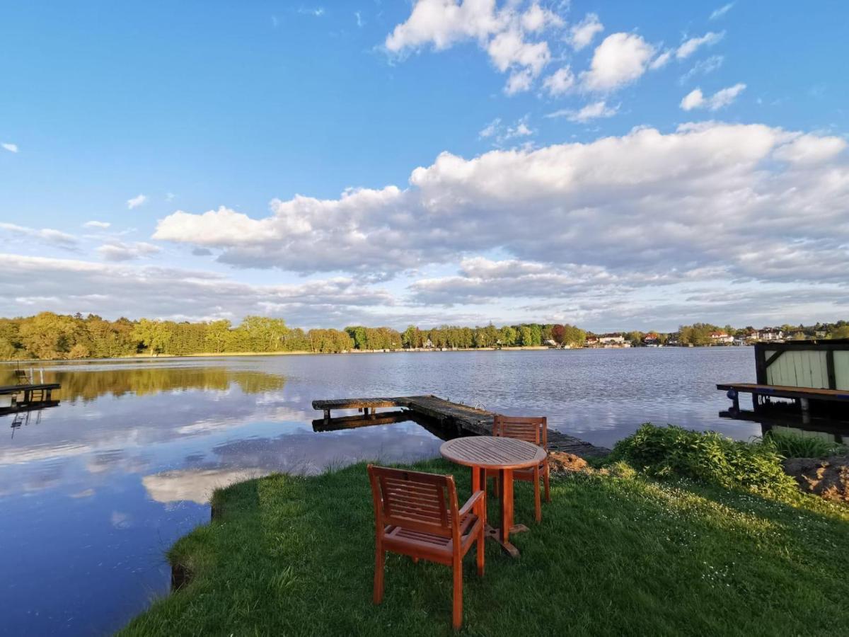 Schoene 3Zimmer Ferienwohnung Direkt Am Baalensee Fürstenberg-Havel Exterior foto