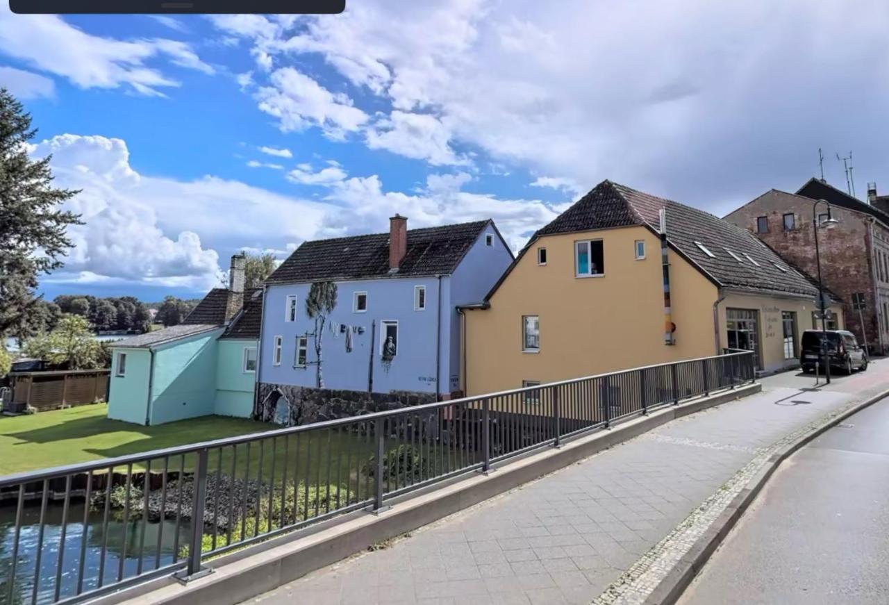 Schoene 3Zimmer Ferienwohnung Direkt Am Baalensee Fürstenberg-Havel Exterior foto