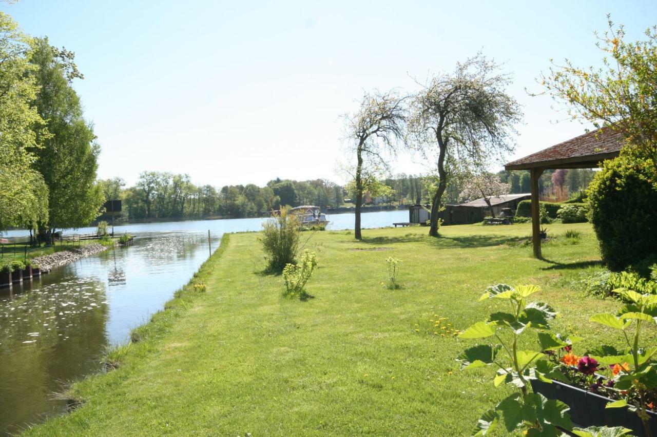 Schoene 3Zimmer Ferienwohnung Direkt Am Baalensee Fürstenberg-Havel Exterior foto